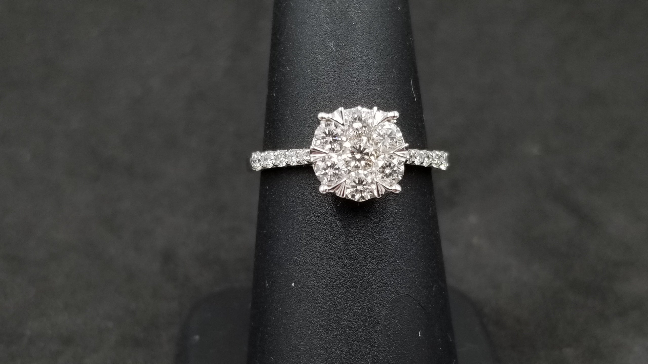GOLD JEWELRY - RINGS - DIAMONDS