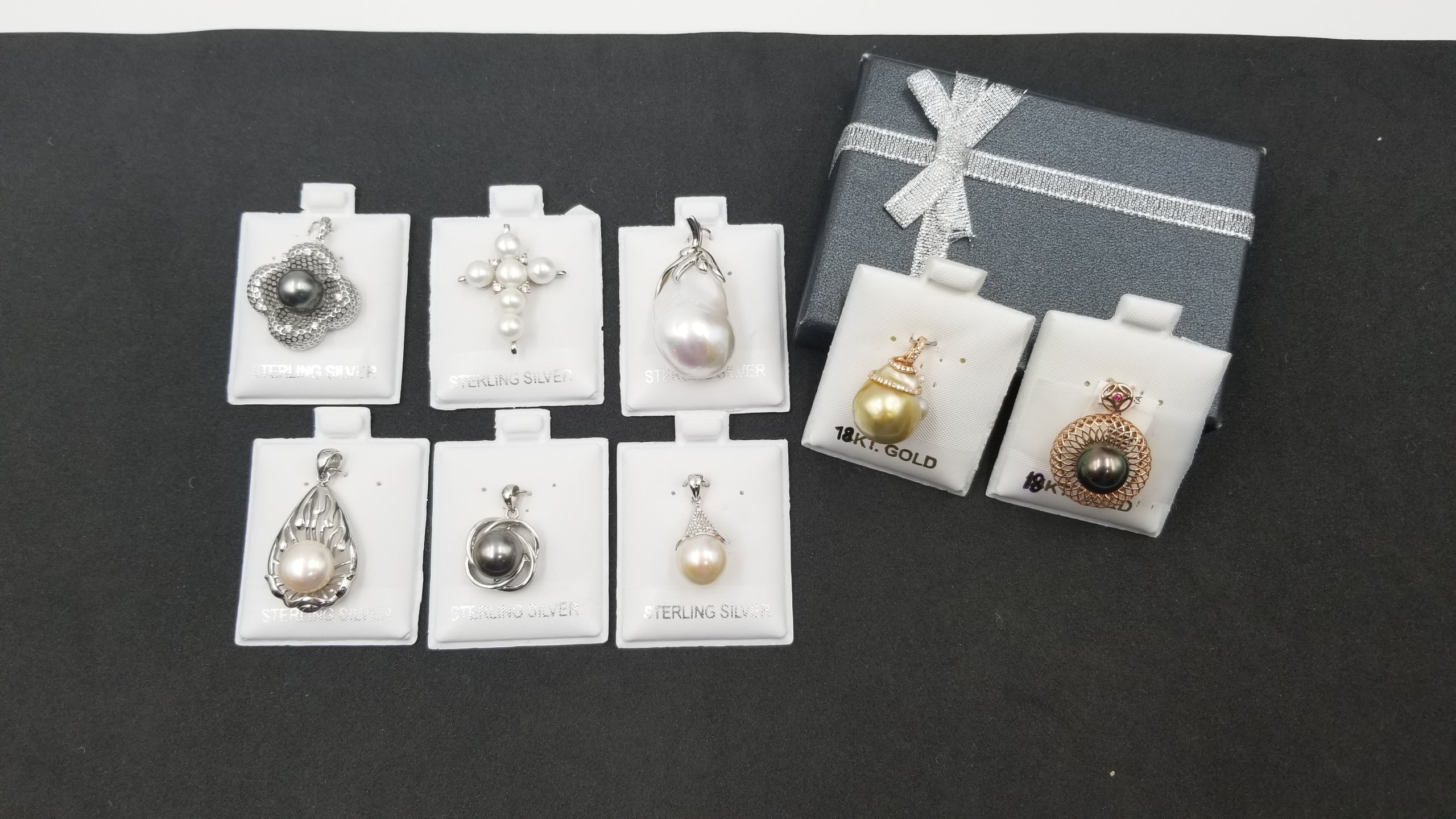 PEARL JEWELRY - Pendants