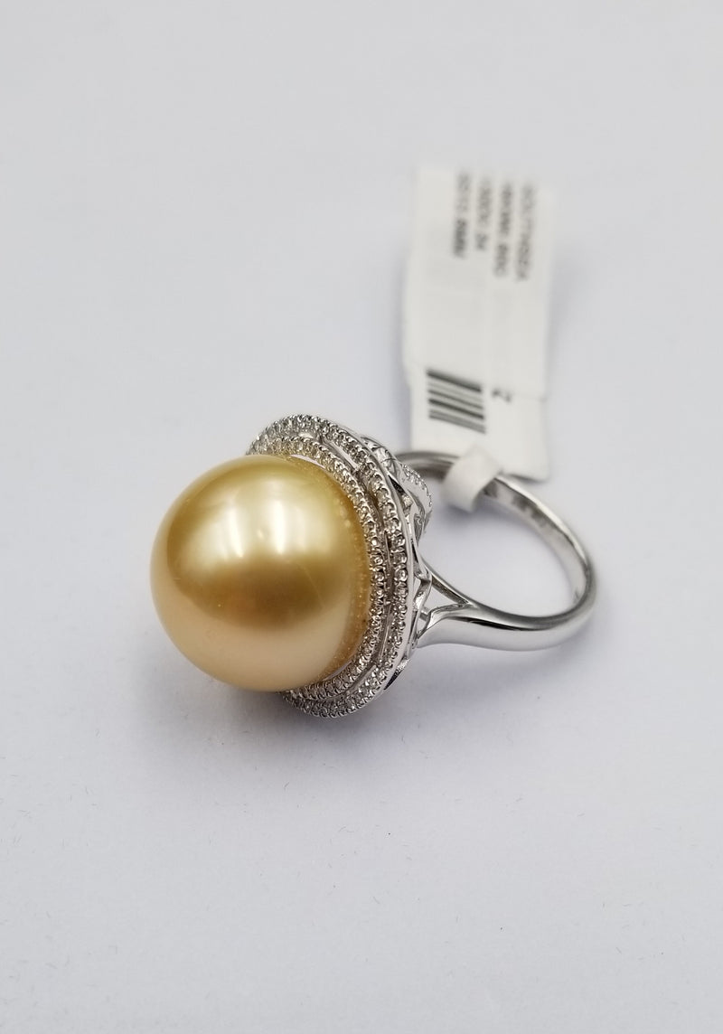 GOLDEN COLOR SOUTHSEA PEARL W/DIAMONDS CONVERTIBLE PENDANT/RING IN 18 KT WHITE GOLD