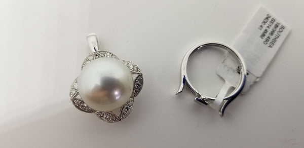 18 KT WHITE GOLD LARGE AAA SOUTHSEA PEARL WITH DIAMONDS CONVERTIBLE RING/PENDANT