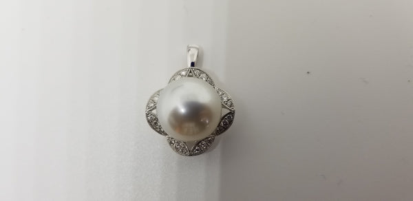 18 KT WHITE GOLD LARGE AAA SOUTHSEA PEARL WITH DIAMONDS CONVERTIBLE RING/PENDANT