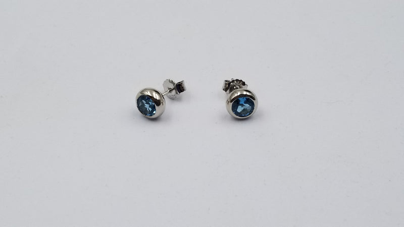 BLUE TOPAZ 6 MM BEZEL SET STERLING SILVER STUD EARRINGS