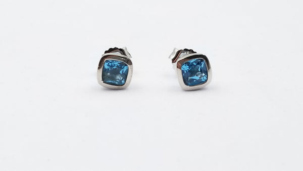 BLUE TOPAZ 5X5 MM SQUARE BEZEL SET STERLING SILVER STUDS EARRINGS