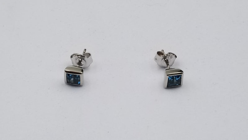 BLUE TOPAZ 4X4 MM SQUARE BEZEL SET STERLING SILVER STUDS EARRINGS