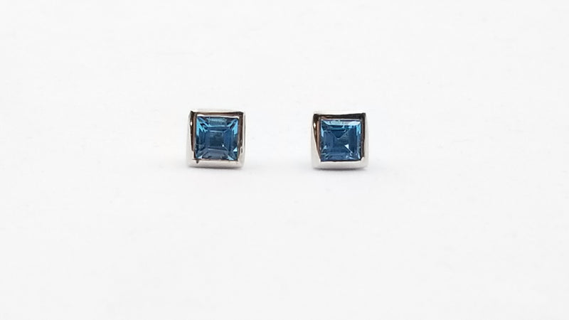 BLUE TOPAZ 4X4 MM SQUARE BEZEL SET STERLING SILVER STUDS EARRINGS