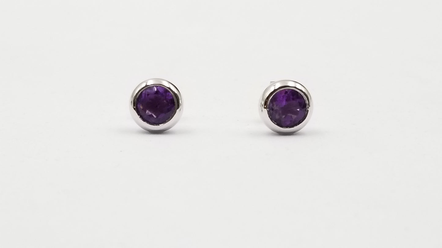 AMETHYST  6 MM ROUND BEZEL SET STERLING SILVER STUD EARRINGS