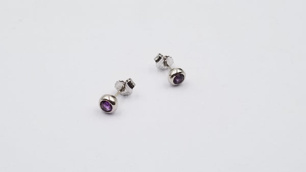 AMETHYST 4 MM ROUND BEZEL SET STERLING SILVER STUDS EARRINGS