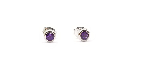 AMETHYST 4 MM ROUND BEZEL SET STERLING SILVER STUDS EARRINGS