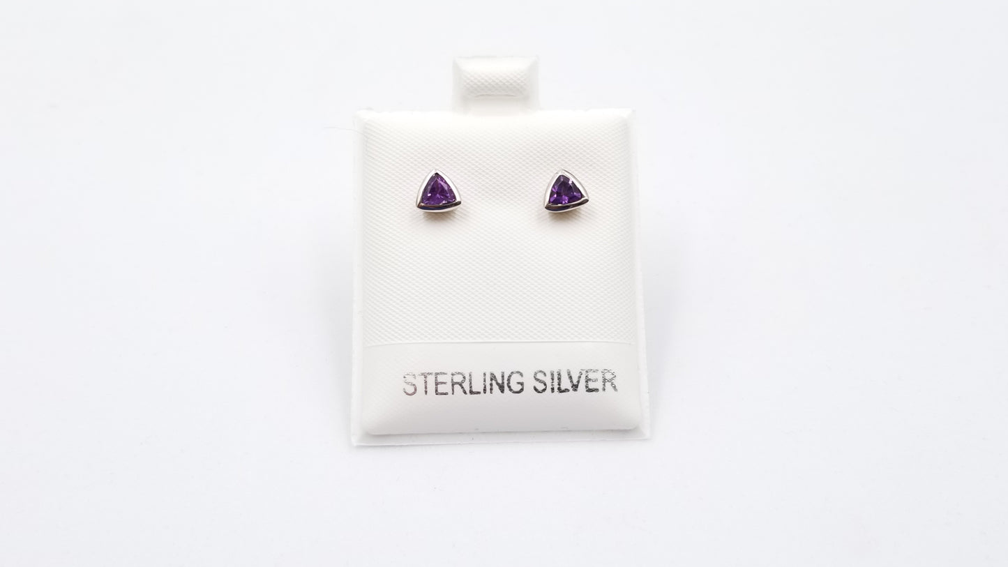AMETHYST 4X4 MM TRIANGLE BEZEL SET SETLING SILVER STUDS EARRINGS