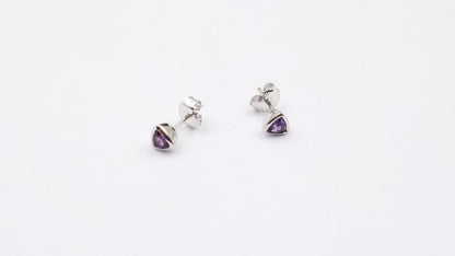 AMETHYST 4X4 MM TRIANGLE BEZEL SET SETLING SILVER STUDS EARRINGS