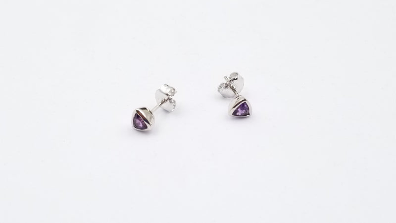 AMETHYST 4X4 MM TRIANGLE BEZEL SET SETLING SILVER STUDS EARRINGS