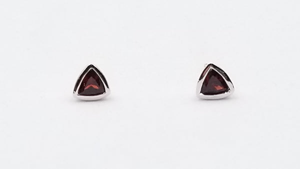 GARNET 4X4 MM TRIANGLE SHAPE BEZEL SET STERLING SILVER STUDS EARRINGS