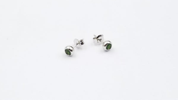 GREEN CHROME DIOPSIDE 4 MM ROUND BEZEL SET STERLING SILVER STUDS EARRINGS