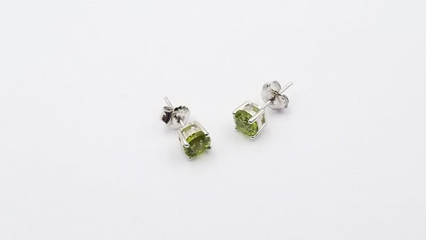 PERIDOT 6 MM ROUND 4 PRONG SET STERLING SILVER STUDS EARRINGS