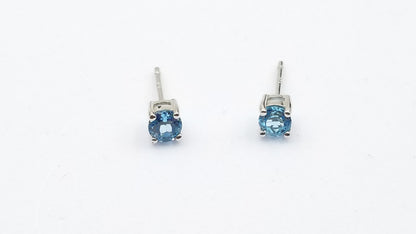 BLUE TOPAZ 4 MM ROUND PRONG SET STERLING SILVER STUDS EARRINGS
