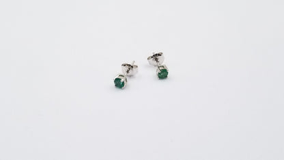 EMERALD 4 MM ROUND PRONG SET STERLING SILVER STUDS EARRINGS