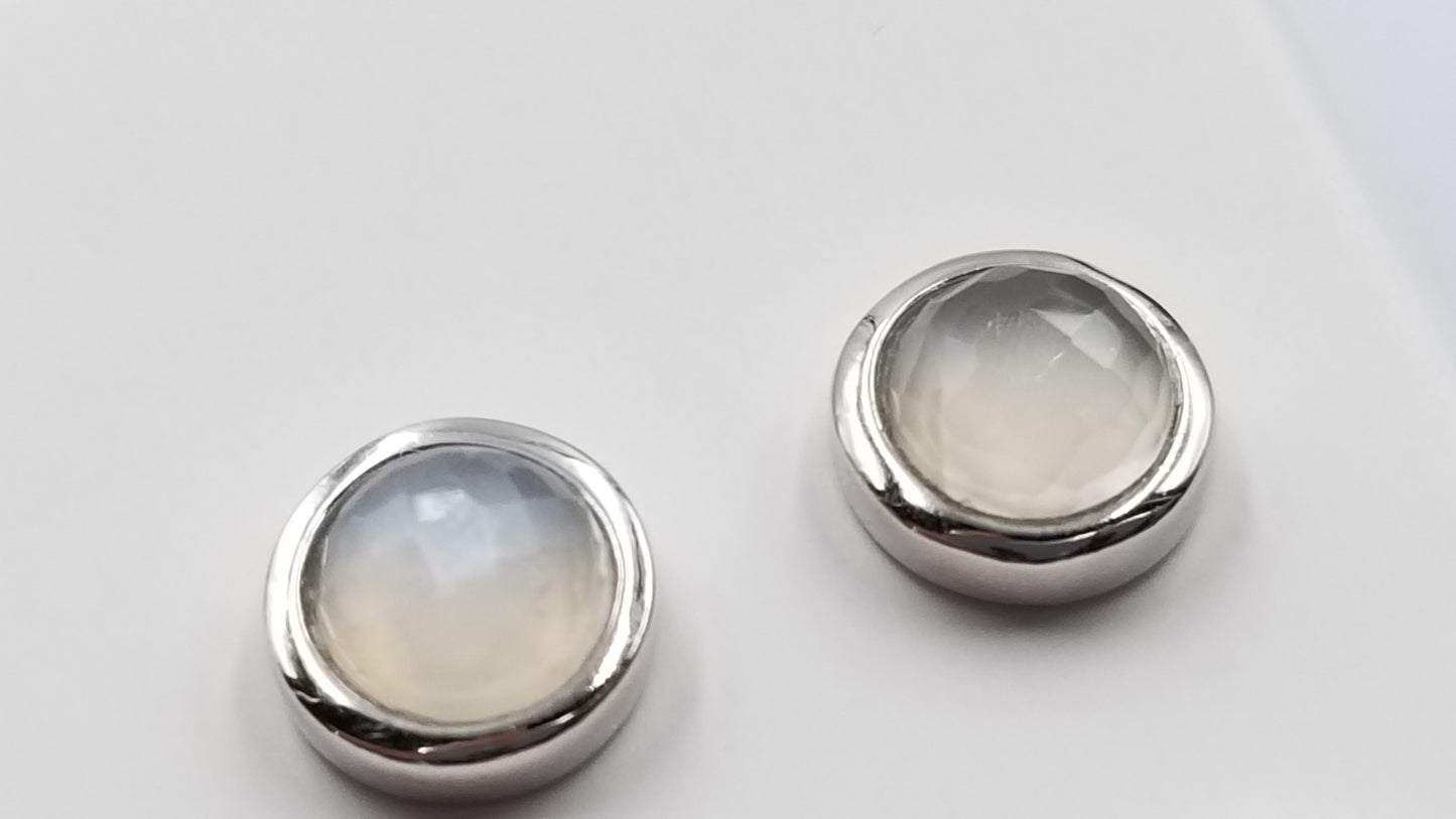 MOONSTONES 6 MM ROUND STERLING SILVER BEZEL SET STUDS EARRINGS