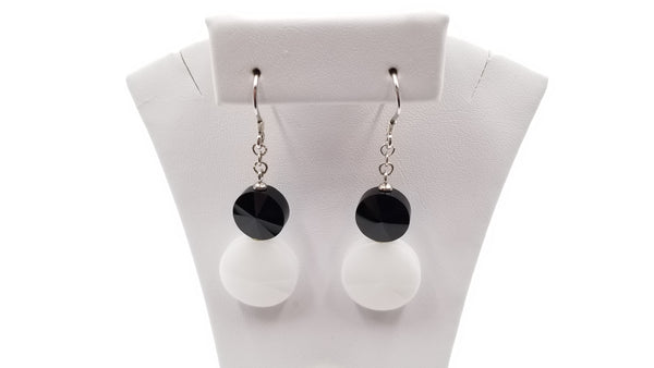 BLACK AGATE/ WHITE QUARTZ 10/15MM STERLING SILVER DANGLE EARRINGS