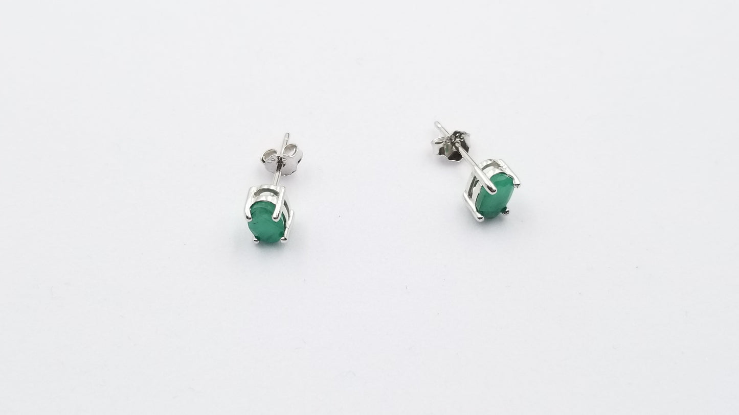 EMERALDS 4X6MM OVAL SHAPE PRONG SET STERLING SILVER STUD EARRINGS