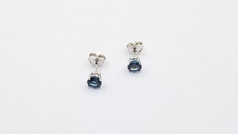 LONDON BLUE TOPAZ 5MM ROUND PRONG SET STERLING SILVER STUDS EARRINGS