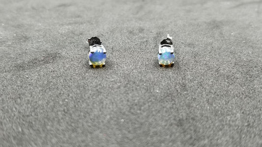 OPAL 5 MM ROUND PRONG SET STERLING SILVER BLACK RHODIUM FINISHED STUDS