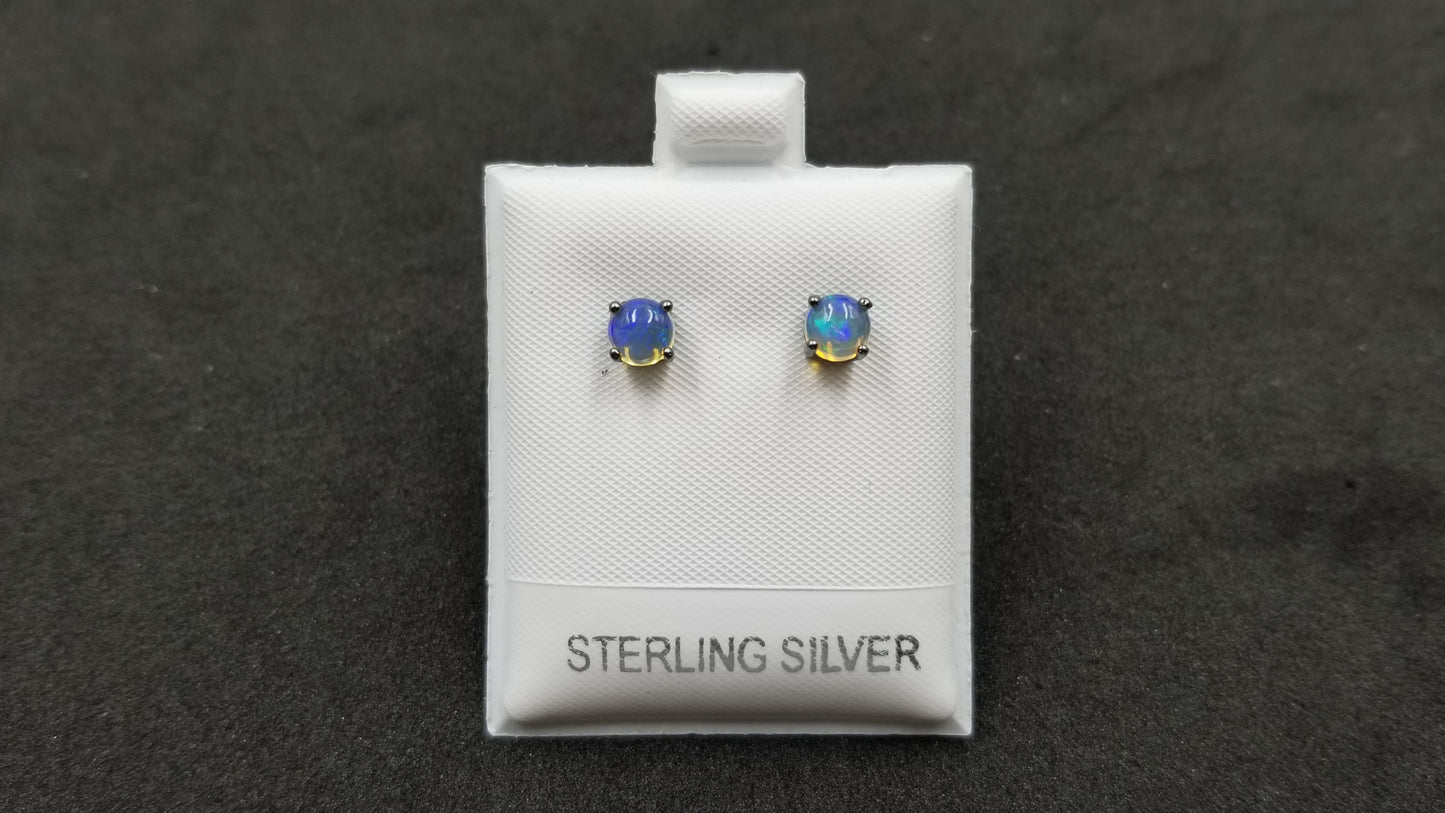 OPAL 5 MM ROUND PRONG SET STERLING SILVER BLACK RHODIUM FINISHED STUDS