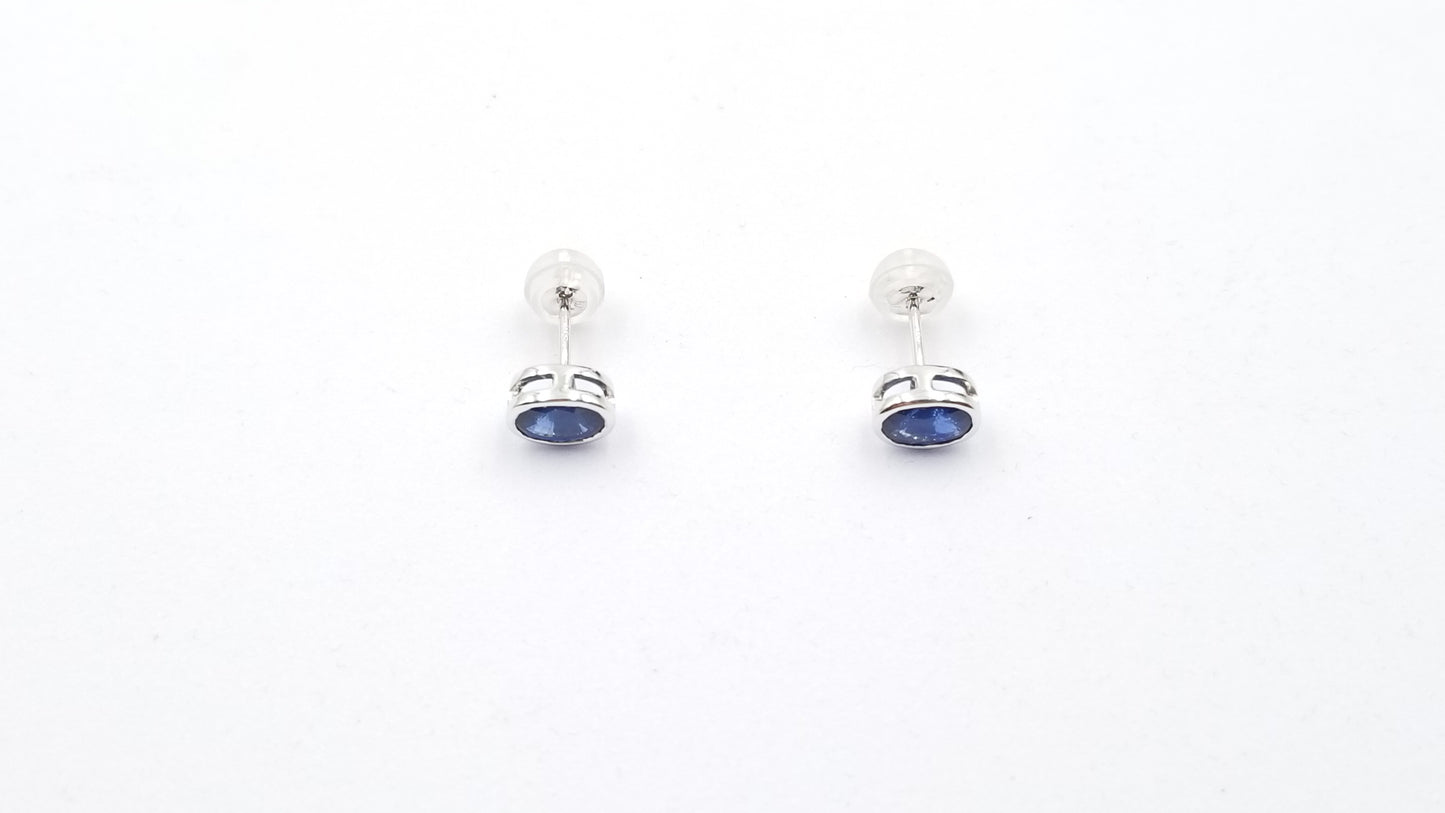 SAPPHIRES 5X7MM OVAL BEZEL SET 14 KT WHITE GOLD STUDS EARRINGS