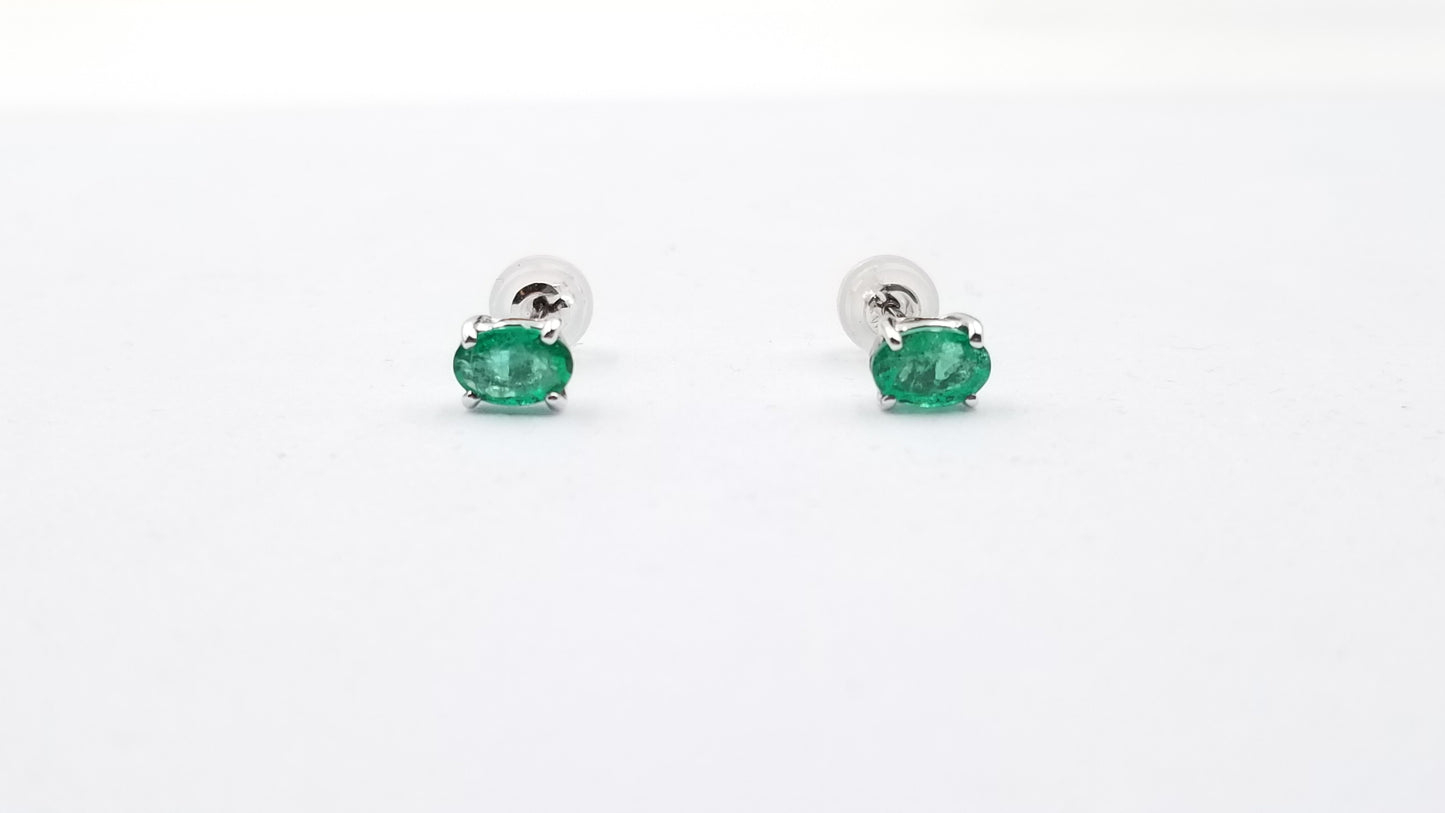EMERALD 4X6 MM OVAL PRONG SET 14 KT WHITE GOLD STUDS EARRINGS