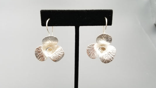 STERLING SILVER FRENCH WIRE FLOWER STYLE EARRINGS