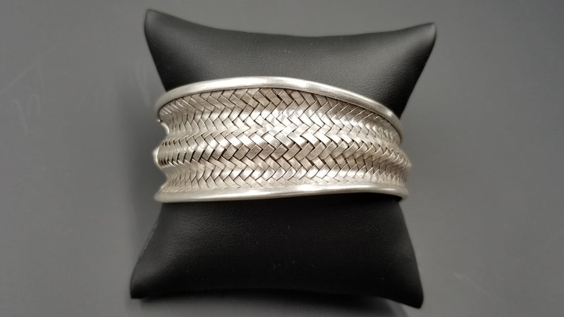 STERLING SILVER DESIGNS CUFF BRACELET