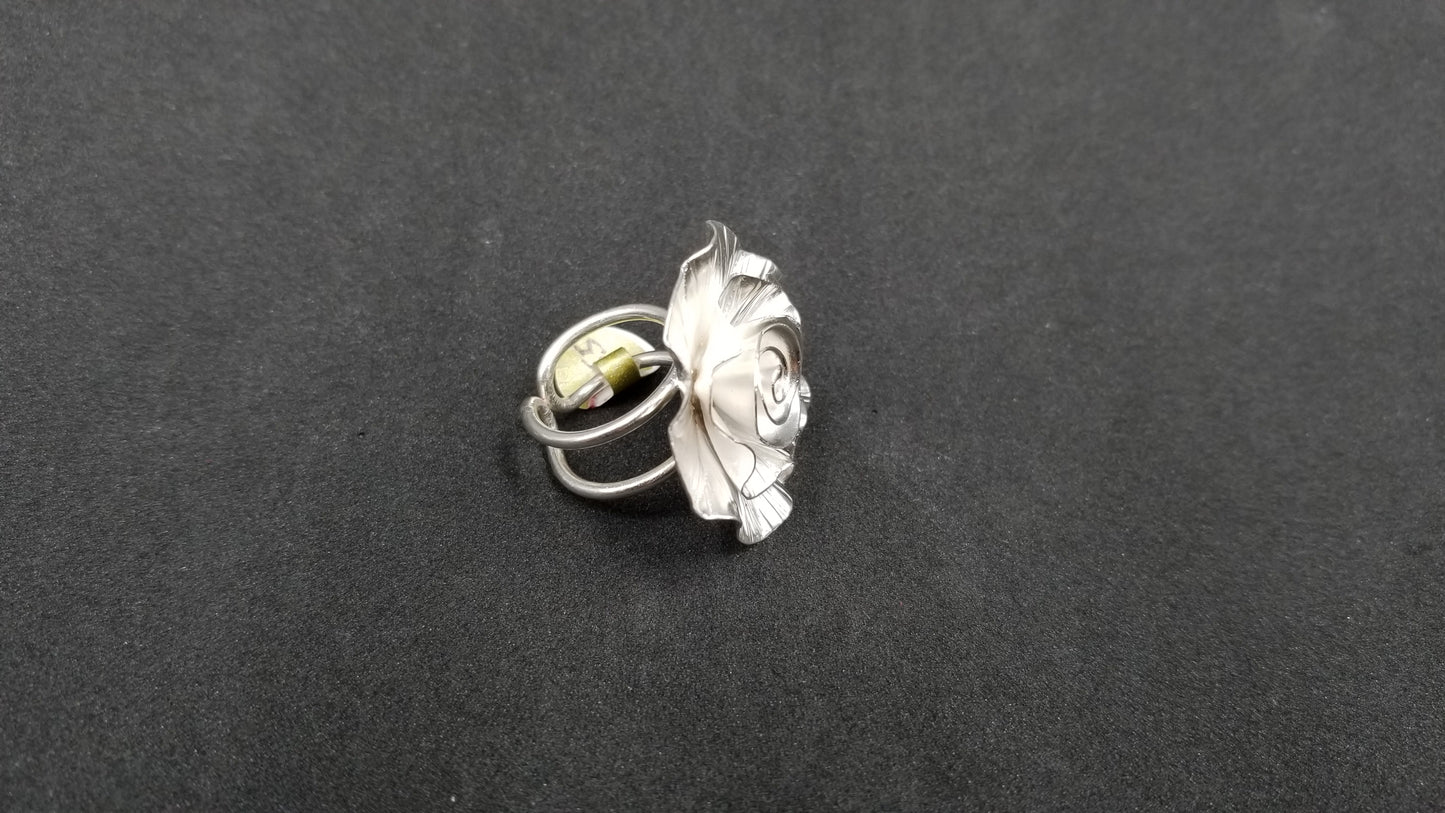STERLING SILVER FANCY FLOWER RING ( SIZE ADJUSTABLE )