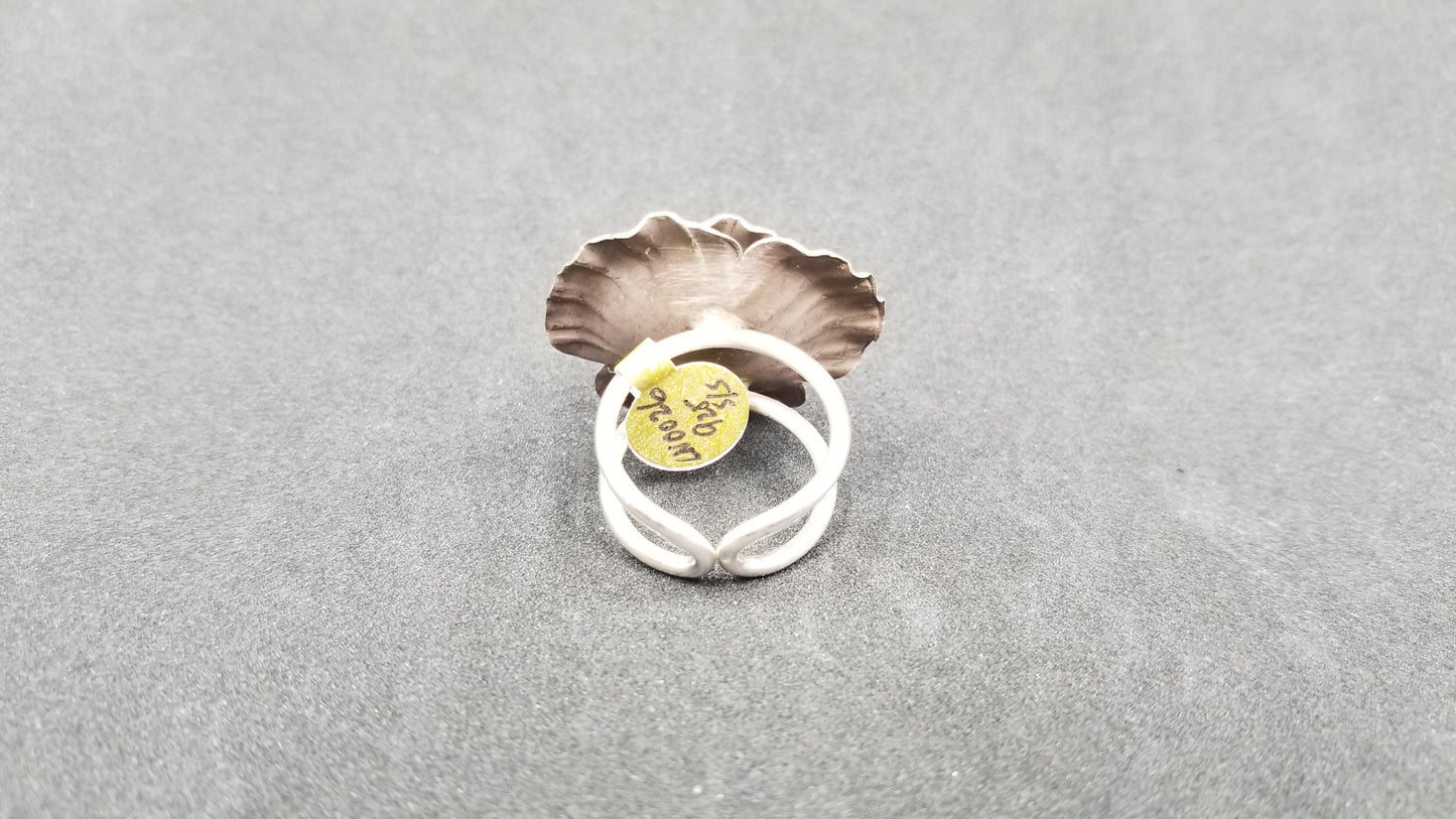 STERLING SILVER FANCY FLOWER RING ( SIZE ADJUSTABLE )