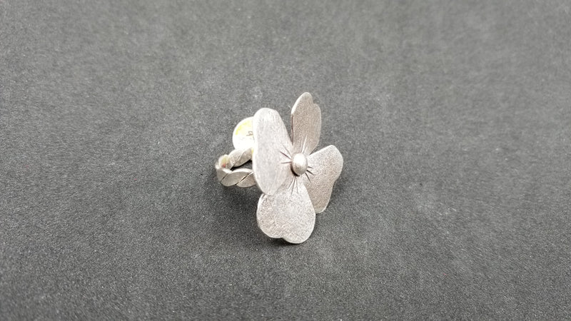 STERLING SILVER FANCY FLOWER RING