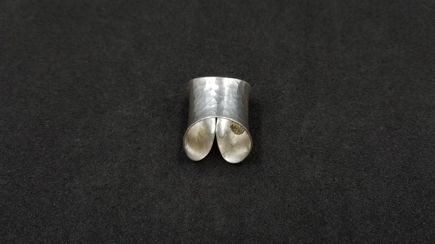STERLING SILVER WIDE RING ( SIZE ADJUSTABLE )