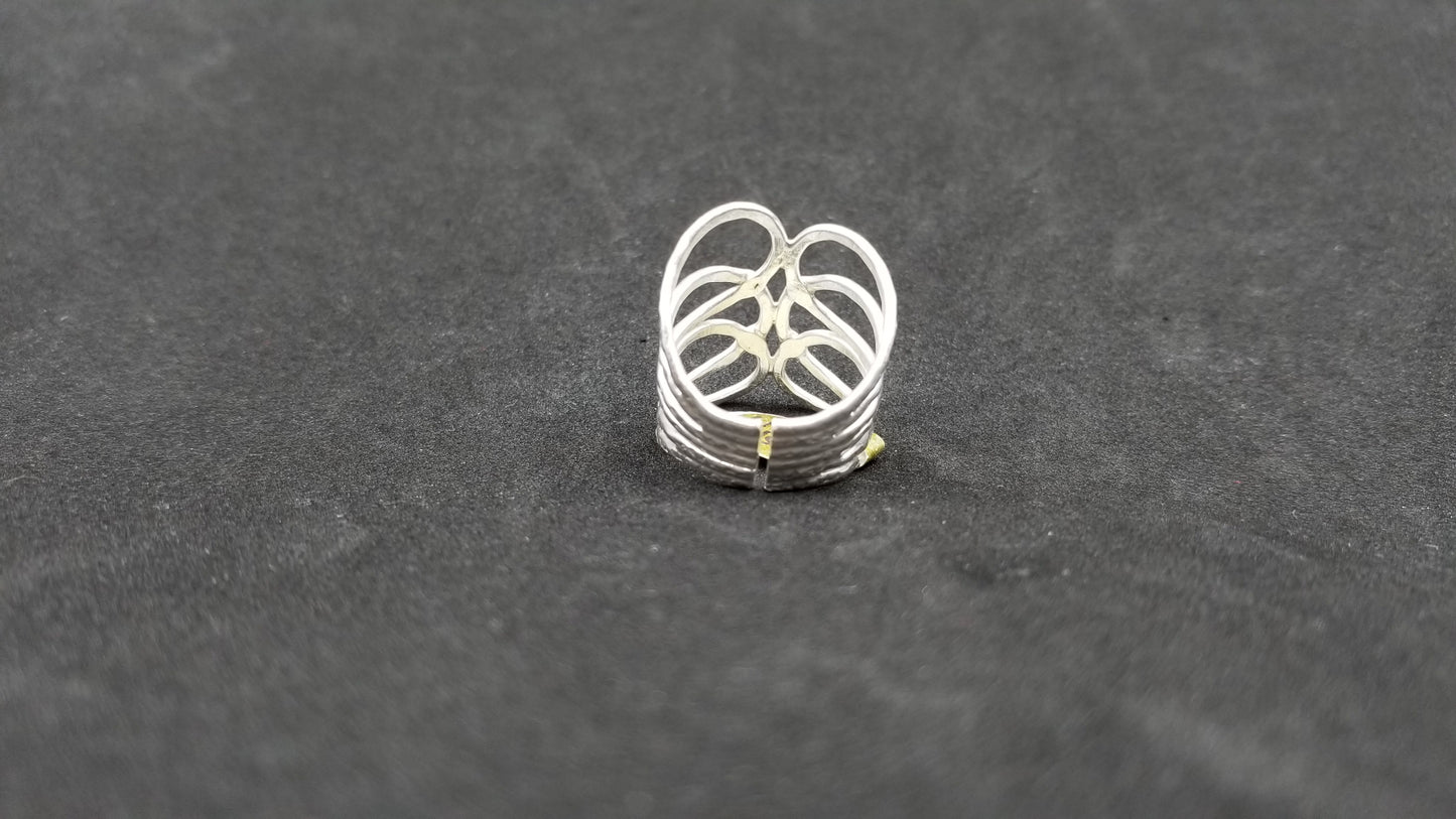 STERLING SILVER WIDE RING ( SIZE ADJUSTABLE )