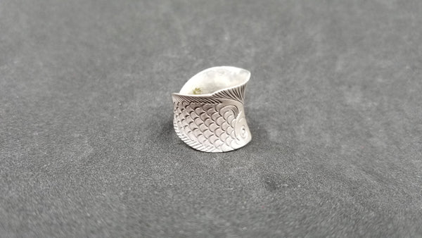 STERLING SILVER FISH STYLE RING ( SIZE ADJUSTABLE )