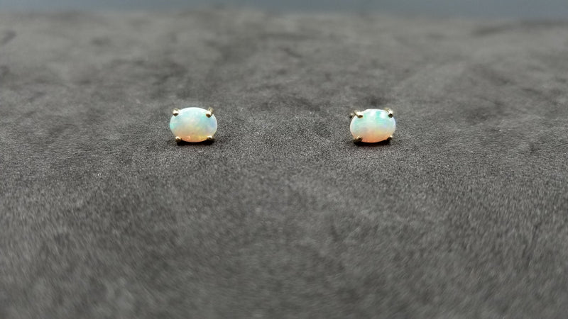 OPAL ( AUSTRALIAN ) 6X8 MM CABOCHON OVAL 14 KT YELLOW GOLD STUDS EARRINGS