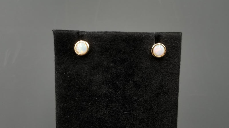 OPAL ( AUSTRALIAN )6 MM ROUND BEZEL SET 14 KT YELLOW GOLD STUDS EARRINGS