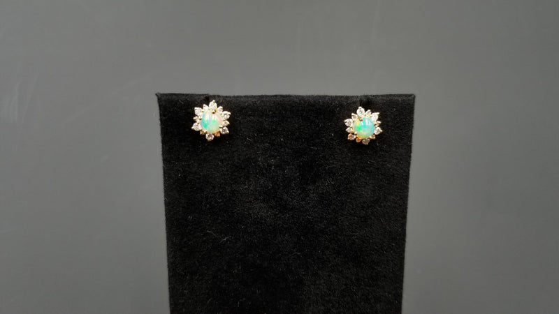 OPAL ( EHIOPIAN ) WITH DIAMONDS 14 KT YELLOW GOLD CLASSIC STUDS EARRINGS