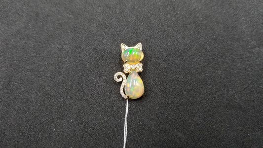 OPAL ( ETHIOPIAN ) WITH DIAMONDS FANCY CAT 14 KT YELLOW GOLD PENDANT