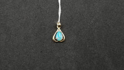 OPAL ( AUSTRALIAN ) PEAR SHAPE 14 KT YELOW GOLD PENDANT