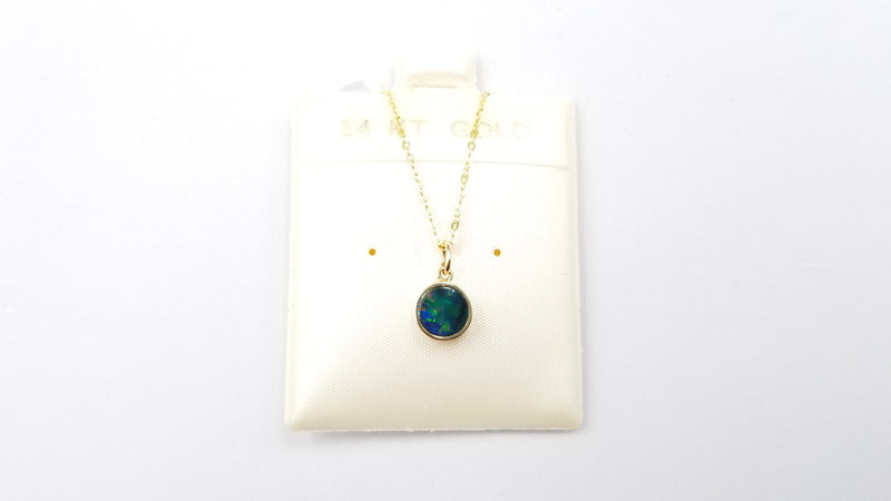 BOULDER OPAL DOUBLET 7 MM ROUND BEZEL SET 14 KT YELLOW GOLD PENDANT W NECKLACE