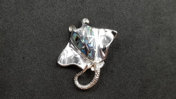 STERLING SILVER W/ ABALONE SHELL STING RAY PENDANT