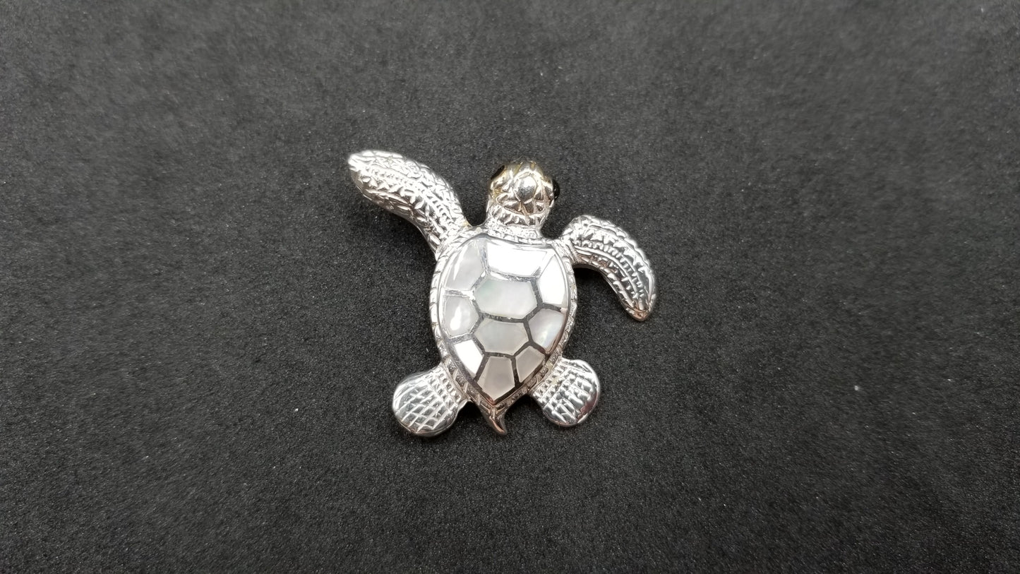 STERLING SILVER W/ MOTHER OF PEARL SEA TURTLE PENDANT