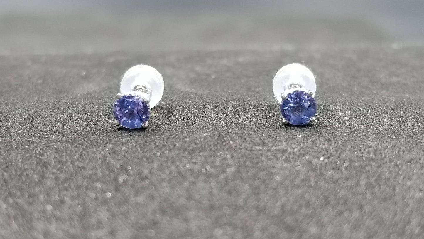 SAPPHIRES 4.5 MM ROUND 14KT WHITE GOLD STUDS EARRINGS