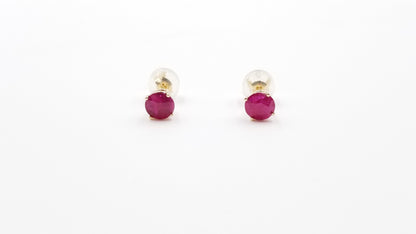 RUBY 5.5 MM ROUND SHAPE 14 KT YELLOW GOLD PRONG SET EARRINGS