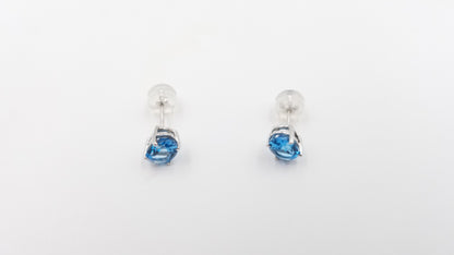 BLUE TOPAZ 5X7 MM OVAL SHAPE 14 KT WHITE GOLD PRONG SET STUDS EARRINGS