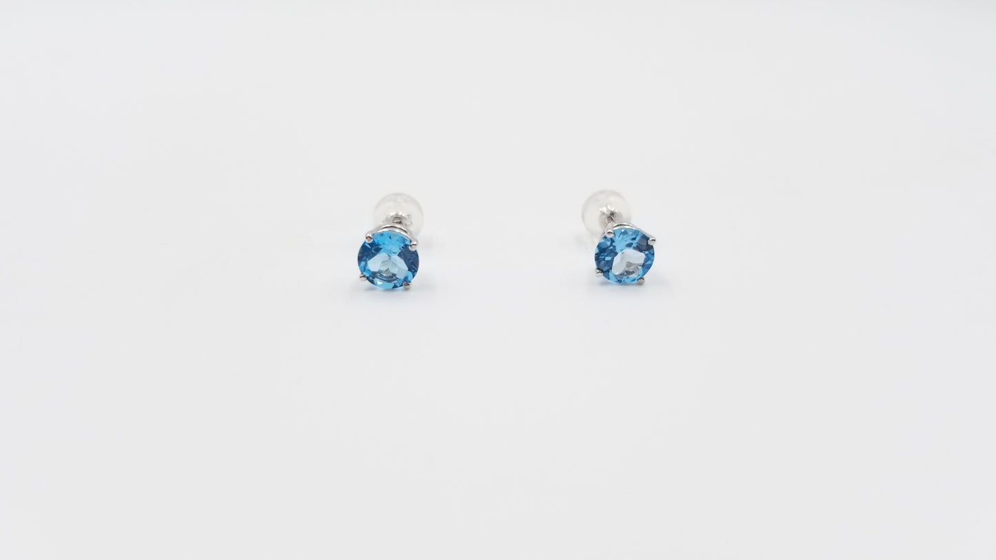 BLUE TOPAZ 6MM ROUND 14 KT WHITE GOLD PRONG SET STUDS EARRINGS