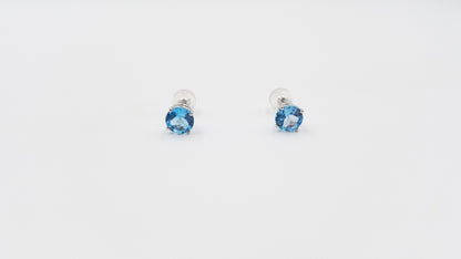 BLUE TOPAZ 6MM ROUND 14 KT WHITE GOLD PRONG SET STUDS EARRINGS