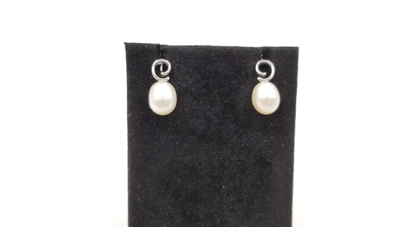 FRESHWATER CULTURE PEARLS STERLING SILVER PUSH BACK EARRINGS